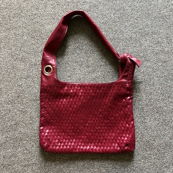 Pritzi Woven Leather Red Hobo Shoulder Tote Satchel Hand Bag Purse Zip Closure - Picture 1 of 13